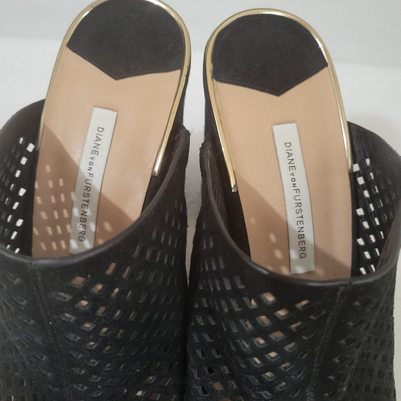 Diane Von Furstenberg DVF Block Heel Sandal - Picture 6 of 11